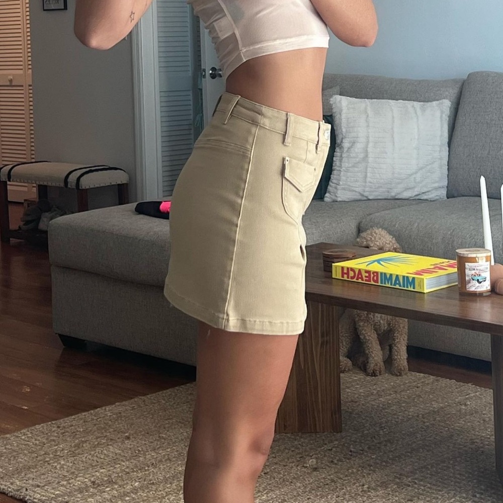 Princess Polly Skirt - Picture 2 of 3